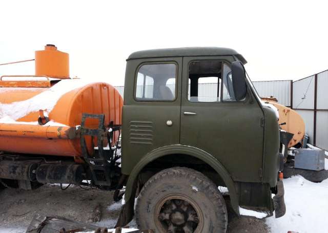 Топливозаправщик Маз-500