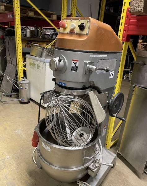 Миксер планетарный с Spar 60 HA-E