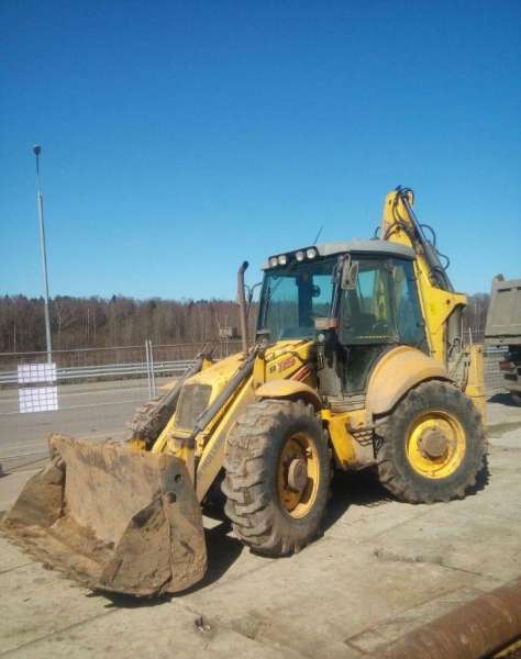 Продаю экскаватор-погрузчик New Holland B115