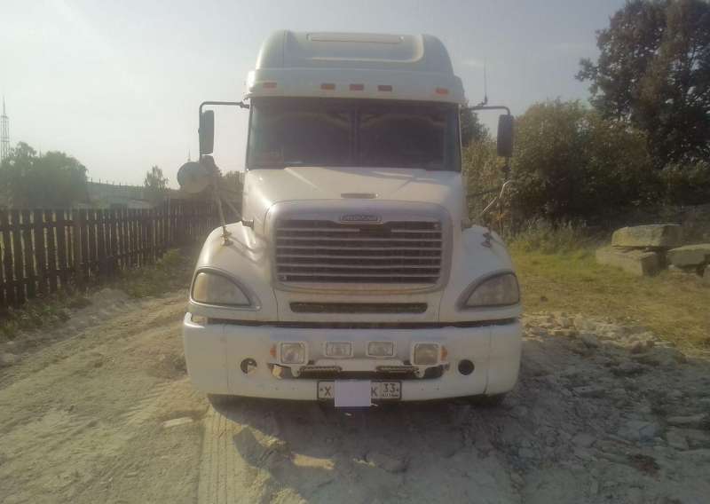 Freightliner Columbia, 2003