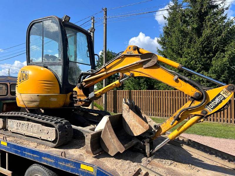 Миниэкскаватор JCB 8025, 2,7 т, 3 ковша бур