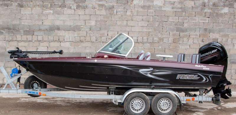 Моторная лодка Finval 555 FishPro