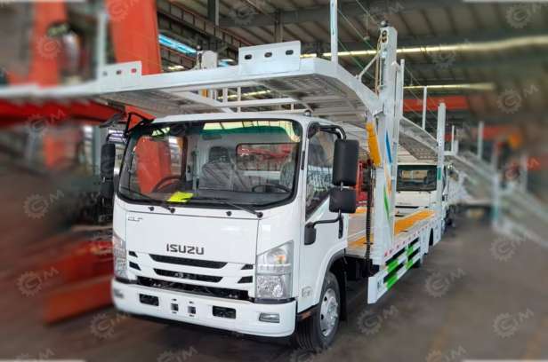 Автовоз на 4 машины на шасси Isuzu 4x2 дв 151kw