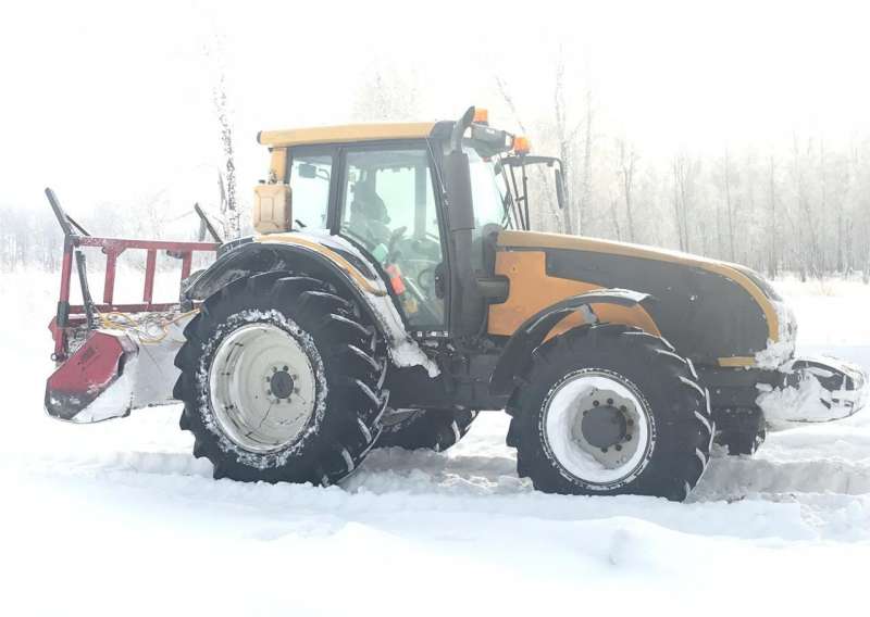 Продам трактор Valtra T191H c Мульчером ahwi M500