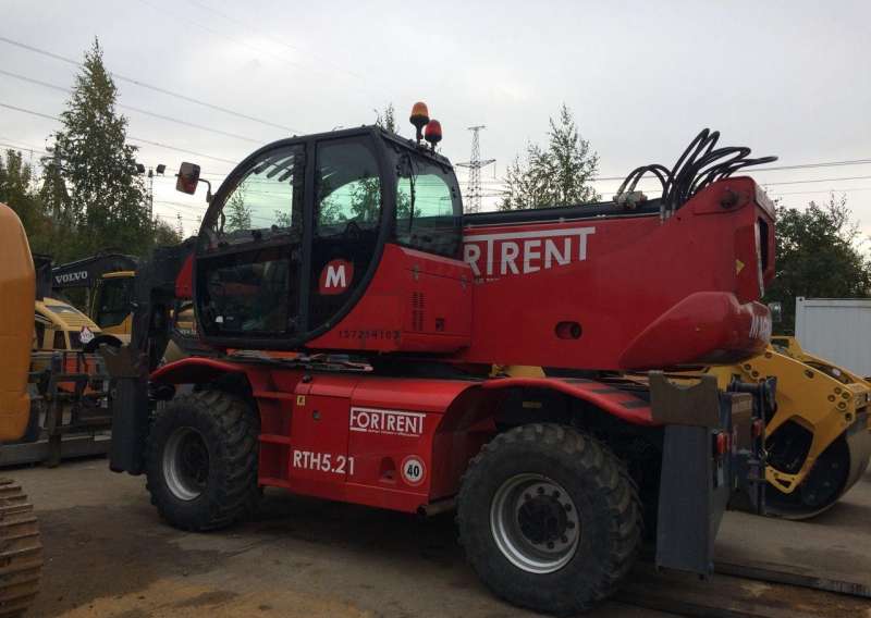 Телескопический погрузчик magni RTH 5.2