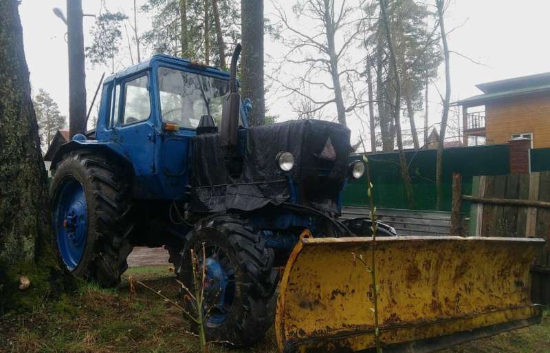 Трактор мтз 82