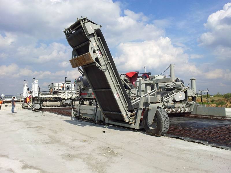 Бетонораспределитель Power Pavers