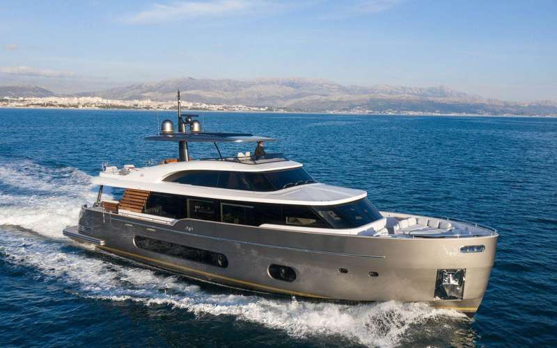 Моторная яхта Azimut Magellano 25 Metri, 2020