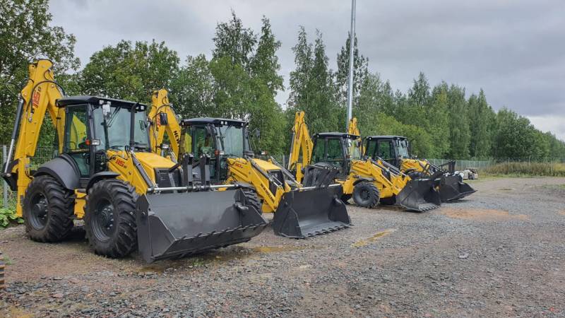 Новый экскаватор-погрузчик NEW Holland B115B 2022г