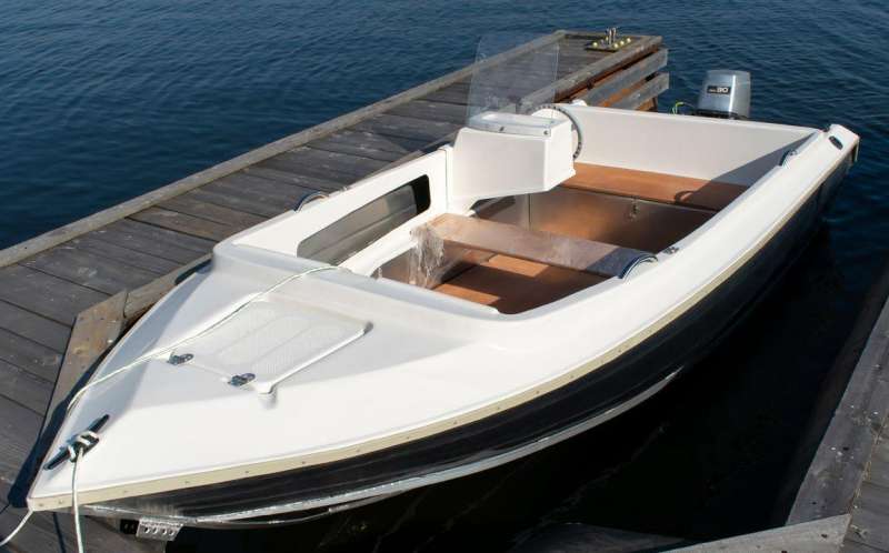 Алюминиевый пластиковый катер Виза Алюмакс - 435 К