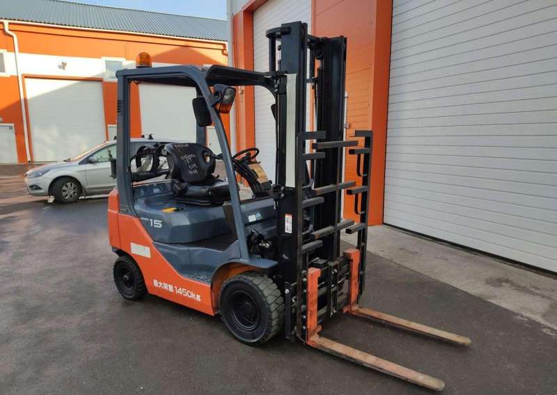 Вилочный погрузчик Toyota 8FG15, 2015