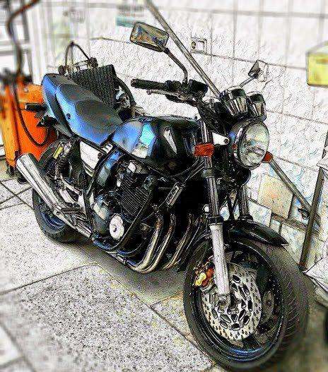 Продам запчасти на Yamaha xjr400