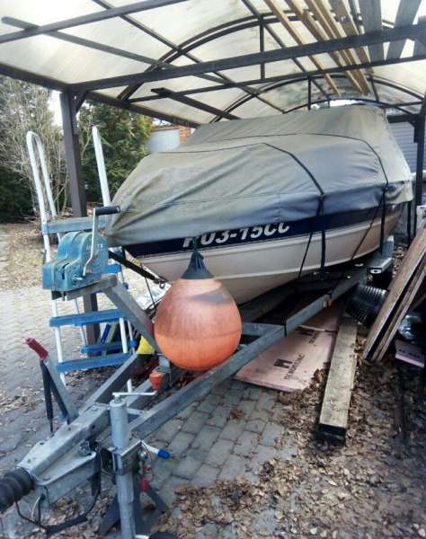 Каютный катер stingray 195cs