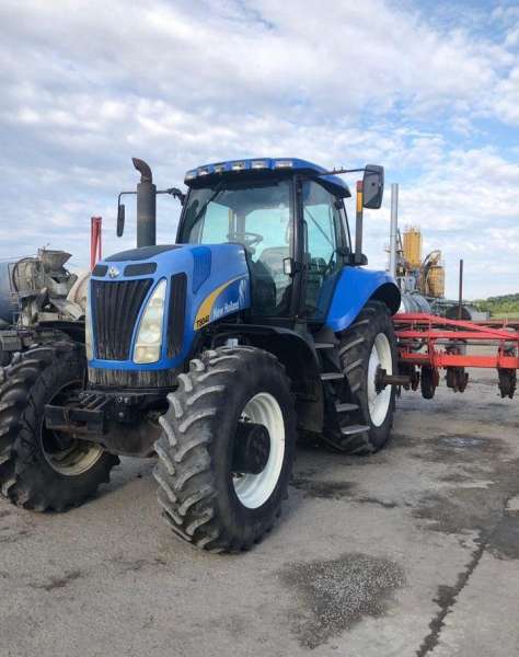 New holland T8040 2008 год