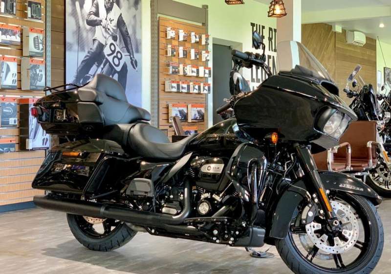 Road Glide Limited, black Harley-Davidson, (2021)