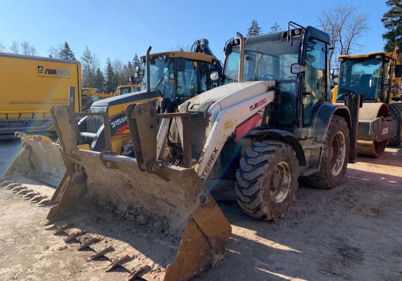 Экскаватор-погрузчик terex TLB 890 SM