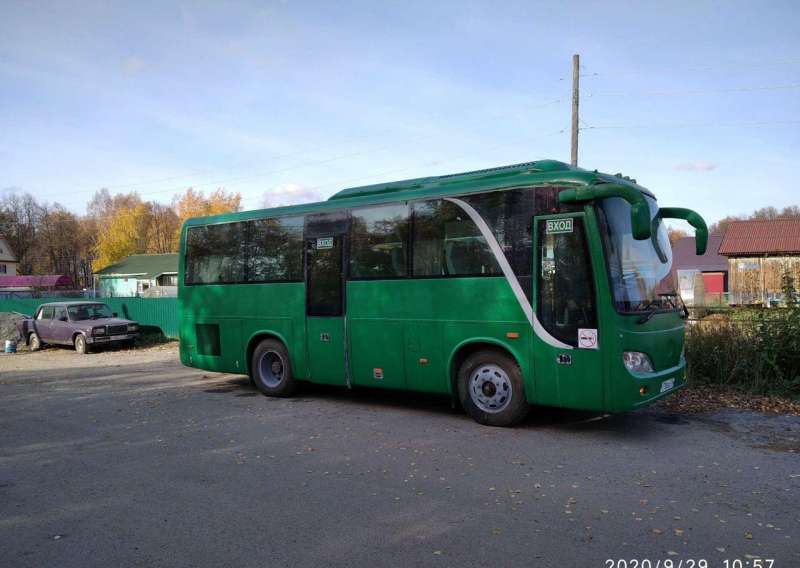 Туристический автобус Golden Dragon XML6796, 2006