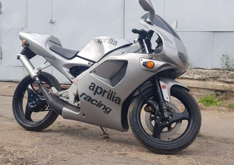 Aprilia rs50 спортивный мотоцикл для новичков