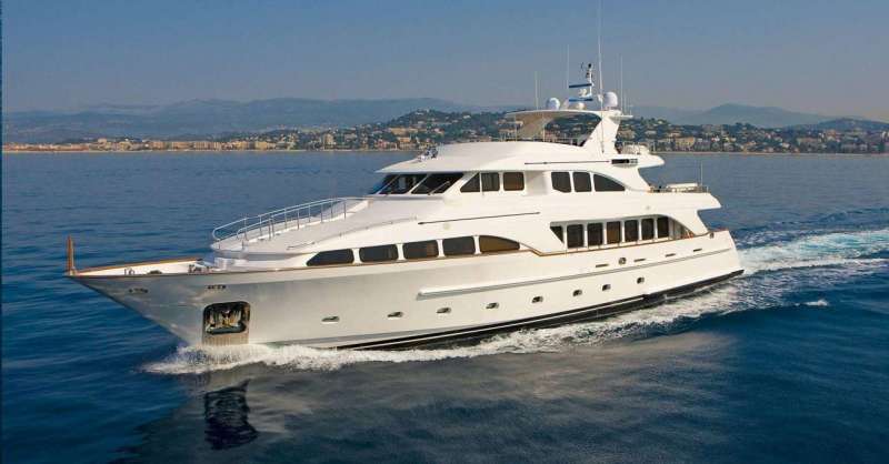 Моторная яхта Benetti 115 Classic 2006 г.в