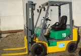 Вилочный погрузчик Komatsu FD15T-17, 2002 в Краснодаре