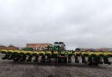 Пропашная сеялка John Deere DB37