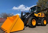 Фронтальный погрузчик bizon 930 в Кирове