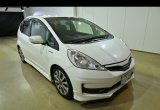 Хэтчбек гибрид Honda Fit Hybrid кузов GP4