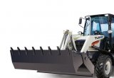 Экскаватор-погрузчик UMG TLB 825 новый