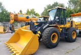 Фронтальный погрузчик XCMG LW550RU, 2021 в Москве